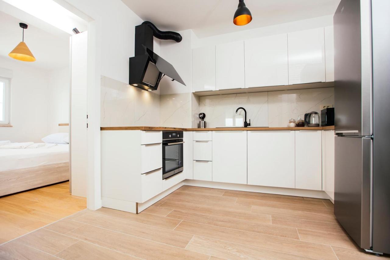 Apartman Magdalena Lägenhet Makarska Exteriör bild