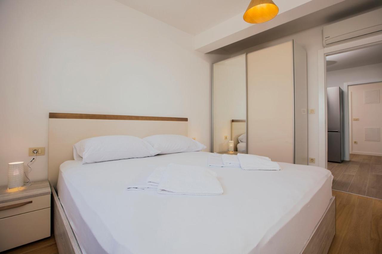 Apartman Magdalena Lägenhet Makarska Exteriör bild