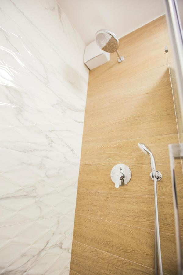 Apartman Magdalena Lägenhet Makarska Exteriör bild