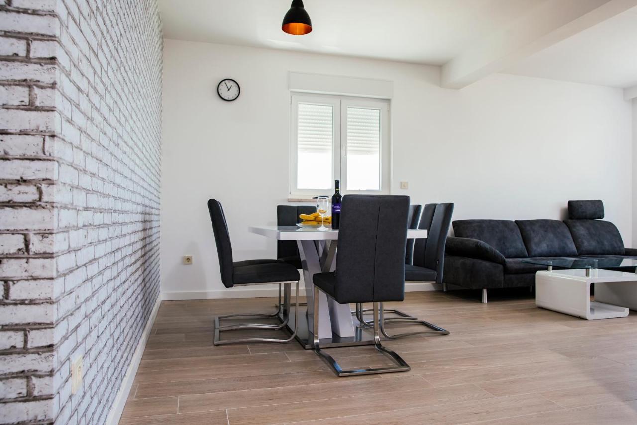 Apartman Magdalena Lägenhet Makarska Exteriör bild