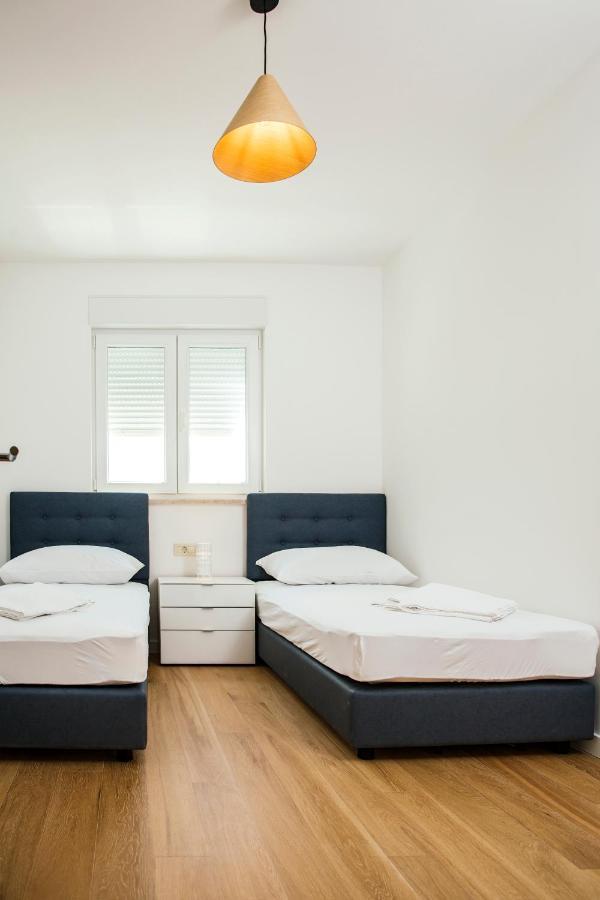 Apartman Magdalena Lägenhet Makarska Exteriör bild