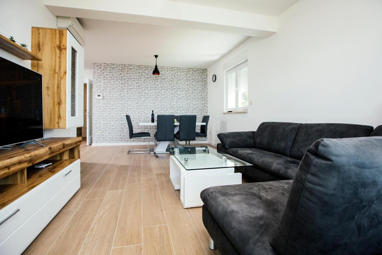 Apartman Magdalena Lägenhet Makarska Exteriör bild
