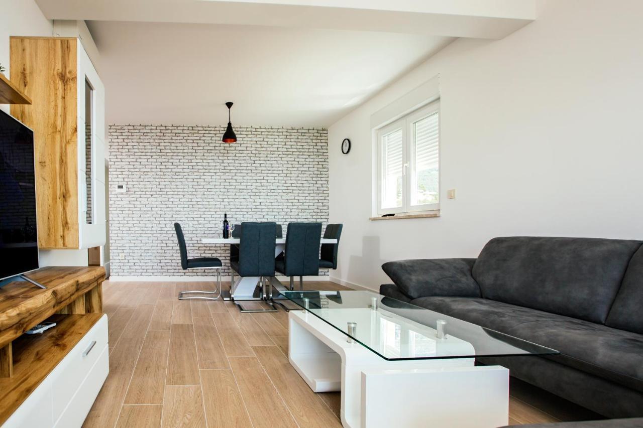 Apartman Magdalena Lägenhet Makarska Exteriör bild