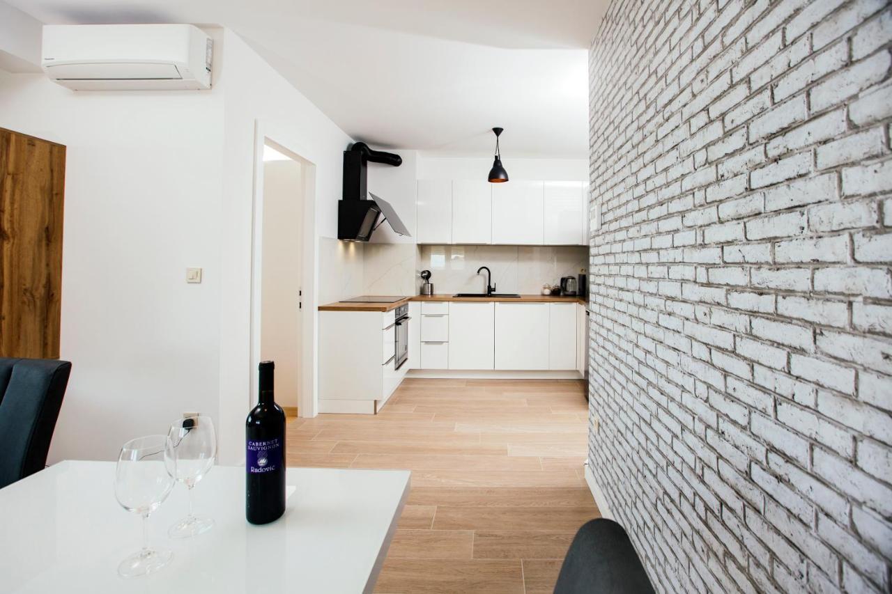 Apartman Magdalena Lägenhet Makarska Exteriör bild